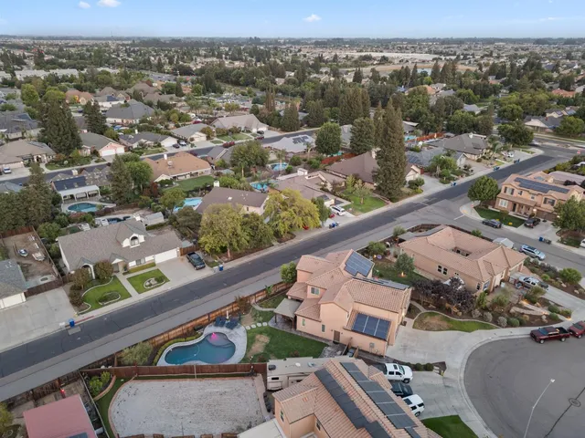 $779,000 | 3127 Joshua Avenue, Clovis, CA 93611