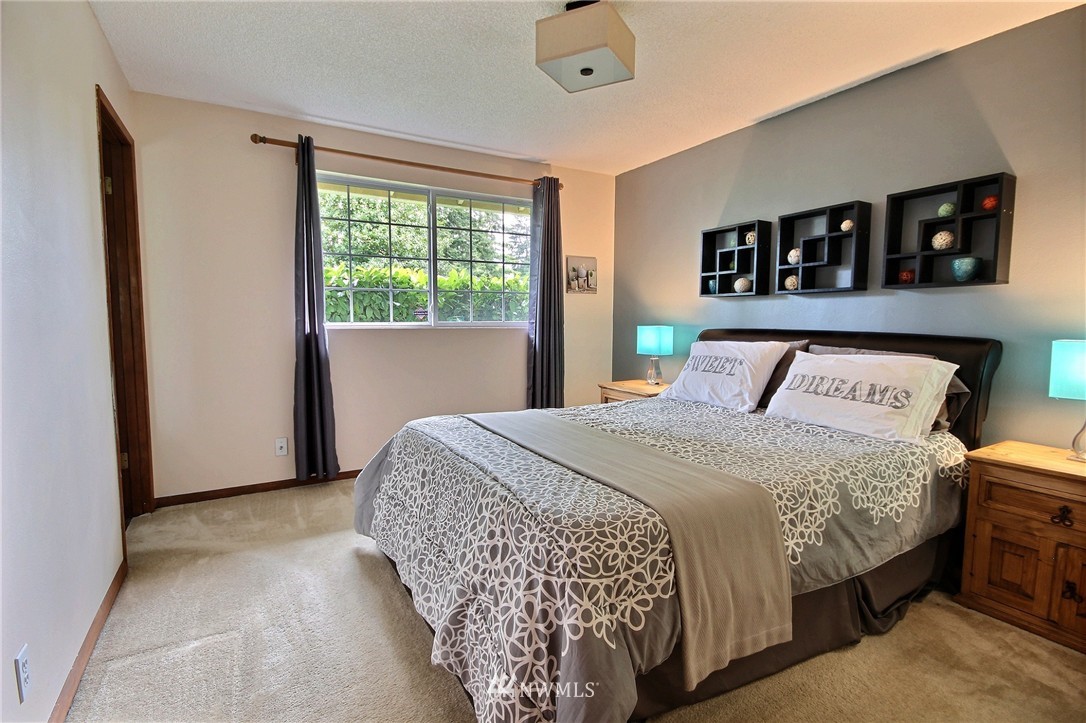 2224 Southeast 19th Street Renton, WA 98055 - Photo 12 of 20 Gallery Image 12