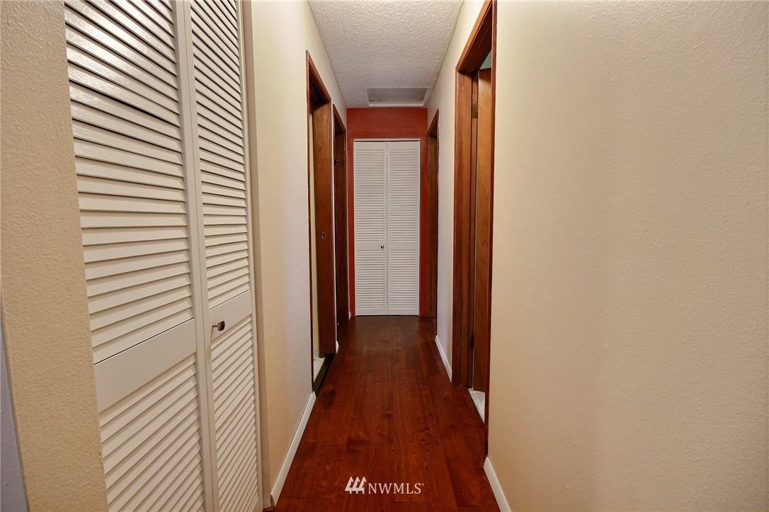 2224 Southeast 19th Street Renton, WA 98055 - Photo 10 of 20 Gallery Image 10