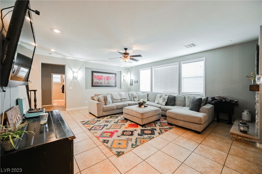 8700 Canyon Ranch Street Las Vegas, NV 89131 - Photo 14 of 66