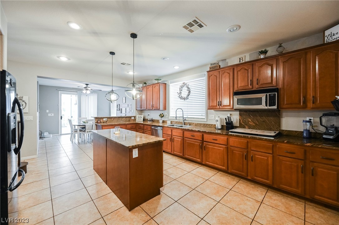 8700 Canyon Ranch Street Las Vegas, NV 89131 - Photo 27 of 66