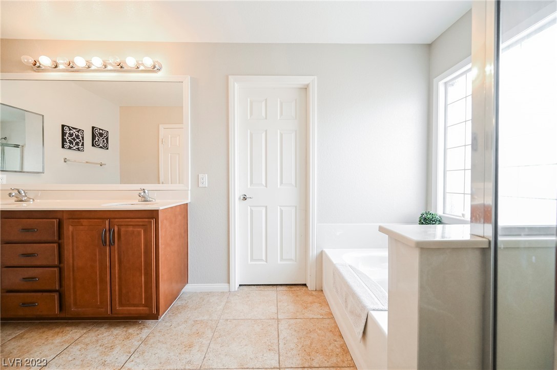 8700 Canyon Ranch Street Las Vegas, NV 89131 - Photo 43 of 66