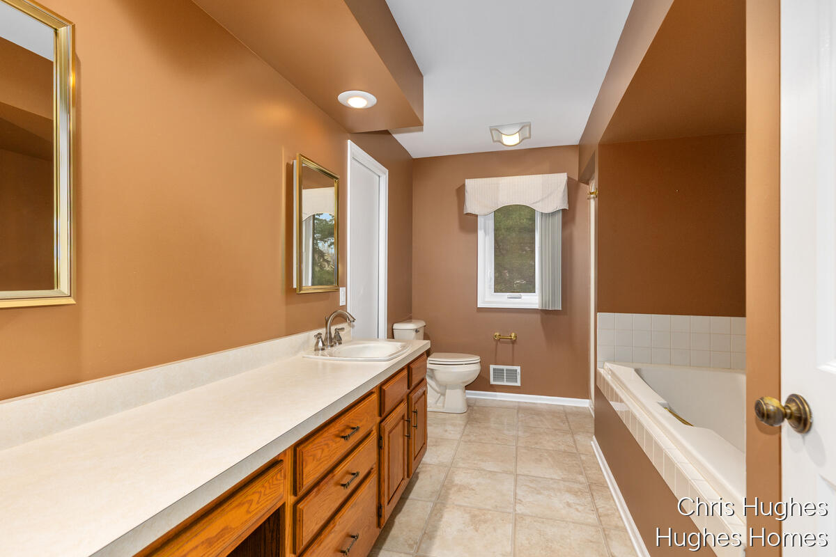 2845 Valley Spring Drive Caledonia, MI 49316 - Photo 11 of 21 2845-Valley_011