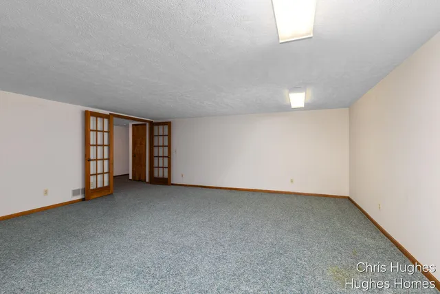 $299,000 | 2845 Valley Spring Drive, Caledonia, MI 49316