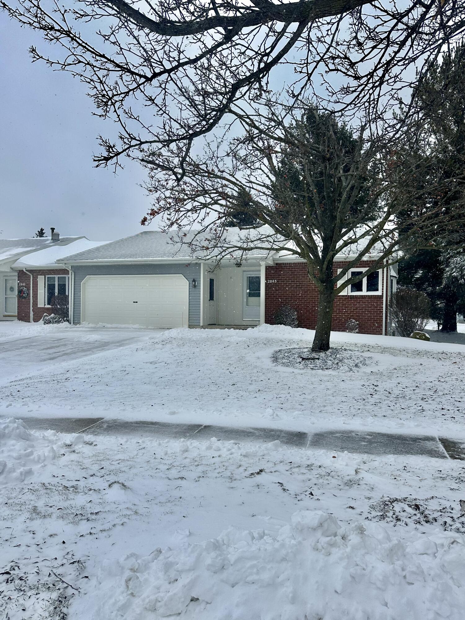 2845 Valley Spring Drive Caledonia, MI 49316 - Photo 2 of 21 IMG_6622