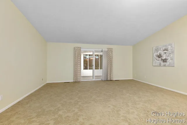 $299,000 | 2845 Valley Spring Drive, Caledonia, MI 49316