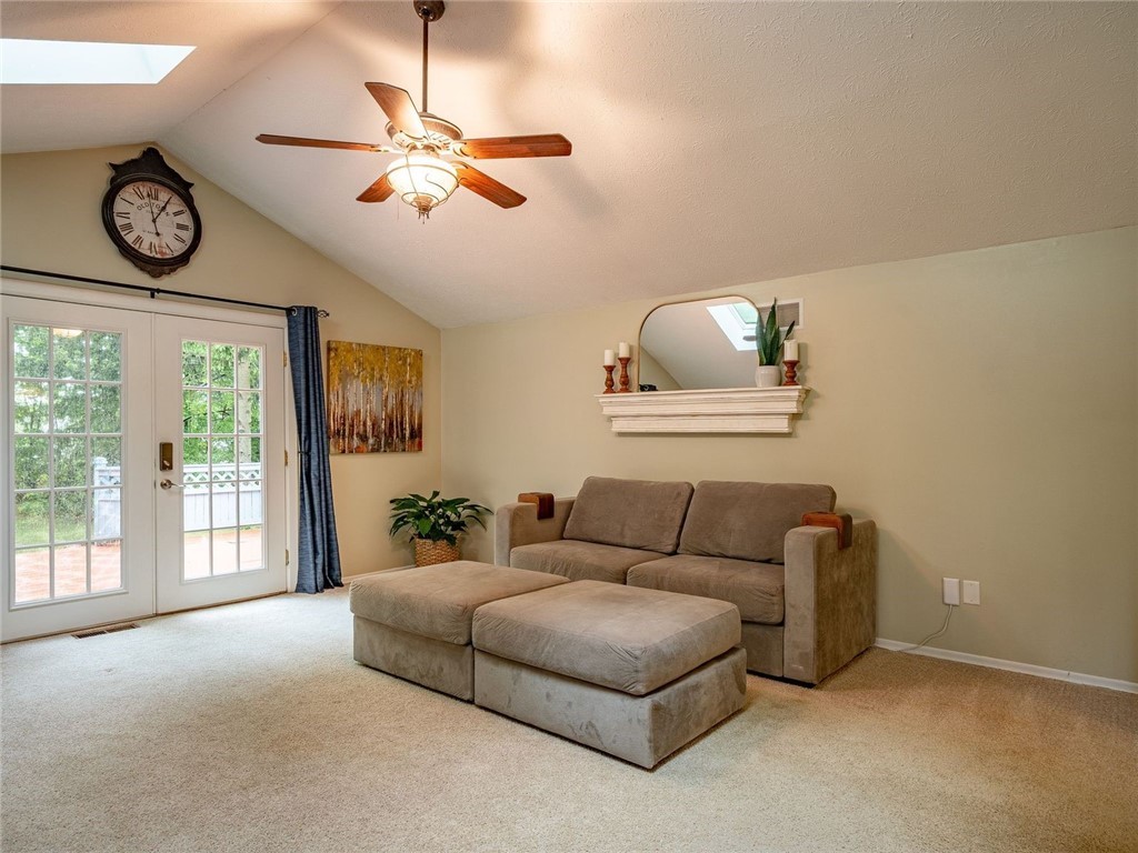 47 Westover Drive Webster, NY 14580 - Photo 11 of 29