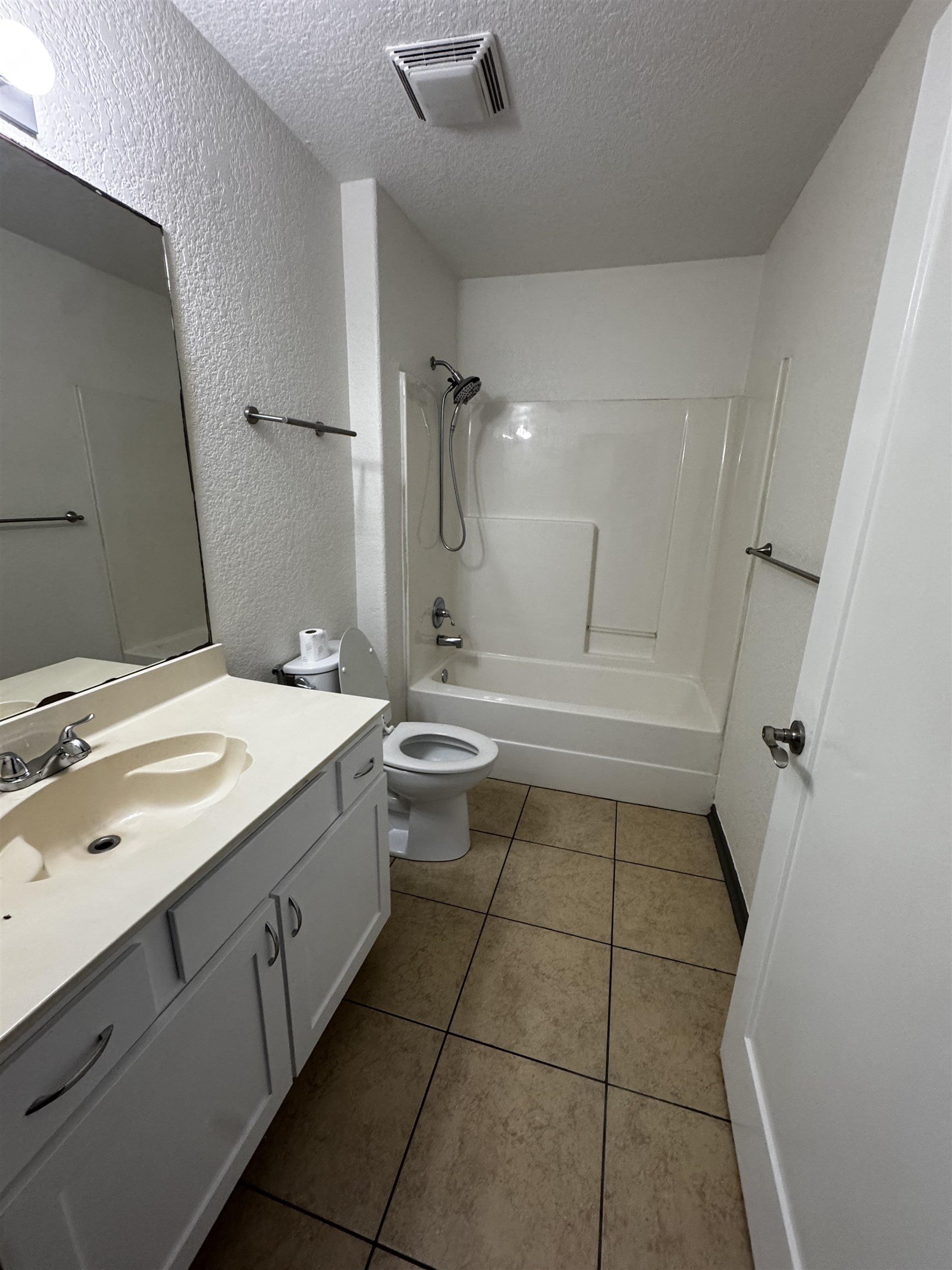 305 Ave R Marble Falls, TX 78654 - Photo 14 of 25 Gallery Image 14