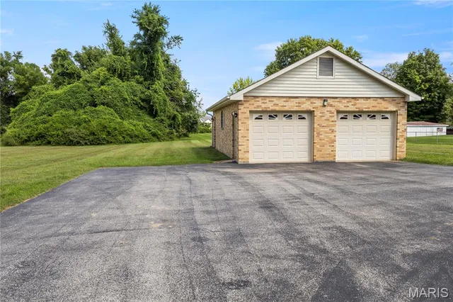 $357,375 | 17707 Wild Horse Creek Road, Chesterfield, MO 63005