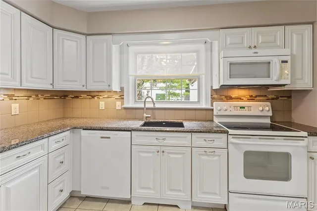 $357,375 | 17707 Wild Horse Creek Road, Chesterfield, MO 63005