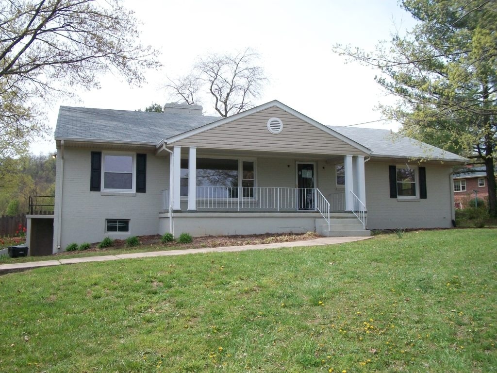 5618 Brahma Road Roanoke, VA 24018 - Photo 1 of 1 Front