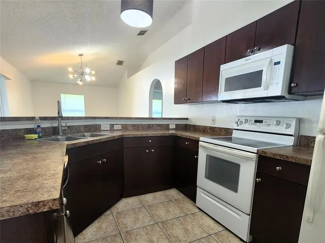 $2,000 | 312 Cornwallis Court, Kissimmee, FL 34758