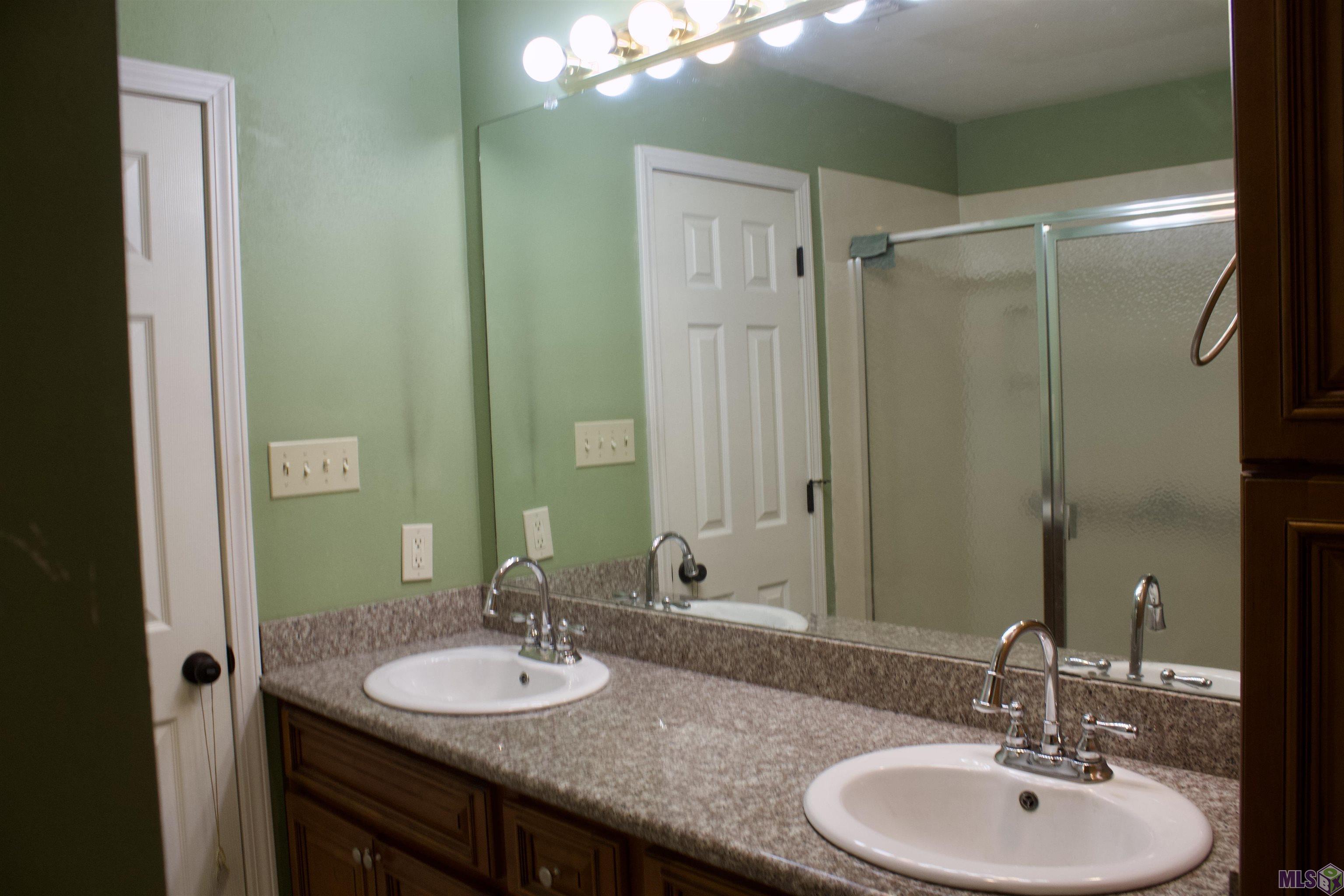 7367 Fox Run Denham Springs, LA 70706 - Photo 9 of 13