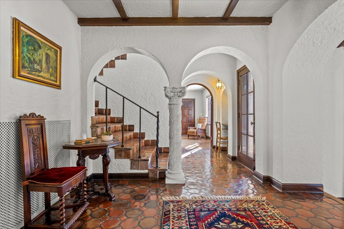 260 Oxford Road Kenilworth, IL 60043 - Photo 14 of 61 a living room with fireplace furniture and a rug