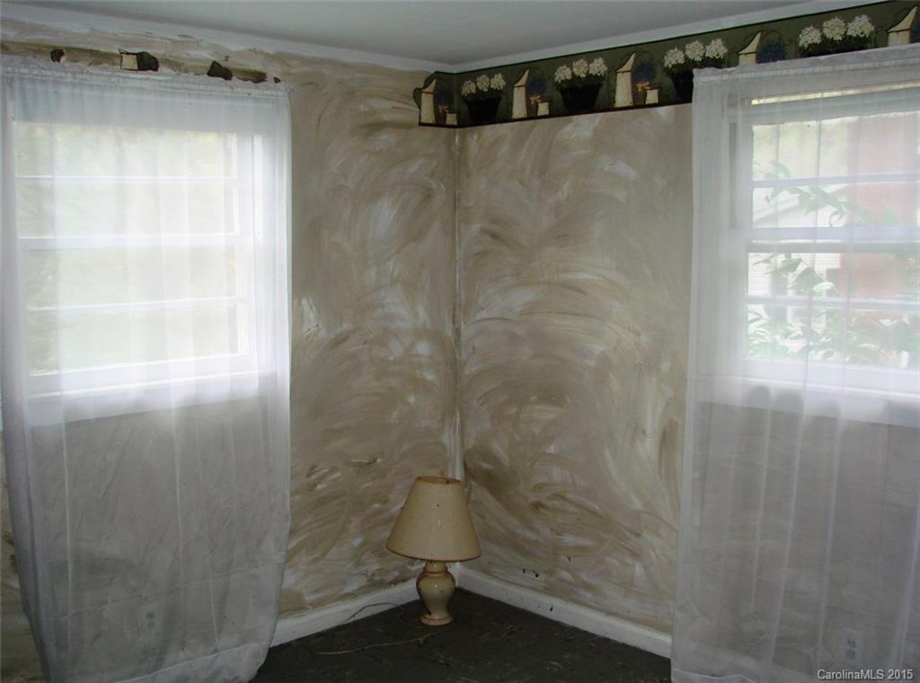 632 Banjo Branch Road Mars Hill, NC 28754 - Photo 20 of 24 Gallery Image 20