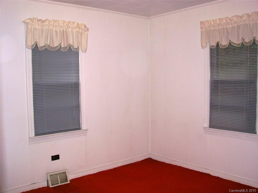632 Banjo Branch Road Mars Hill, NC 28754 - Photo 10 of 24 Gallery Image 10
