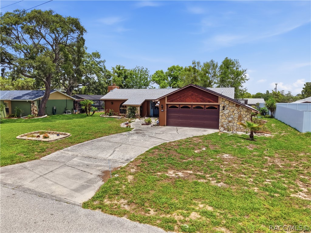 11475 Fortune Street Spring Hill, FL 34609 - Photo 6 of 71