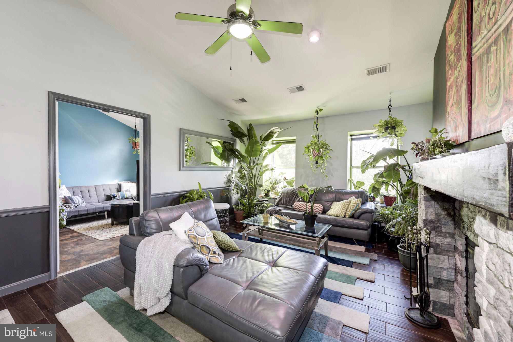 13703 Modrad Way, Unit 33 Silver Spring, MD 20904 - Photo 5 of 29 Living Room w/ High Ceilings