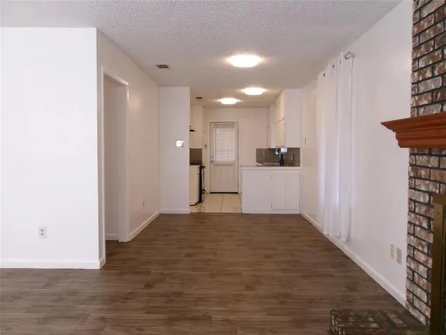 $1,550 | 2409 Ventura Drive, Unit B, Arlington, TX 76015