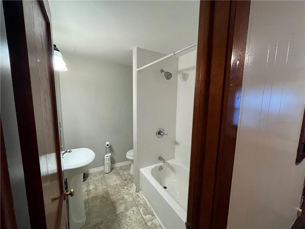 816 North Sycamore Road Iola, KS 66749 - Photo 32 of 42