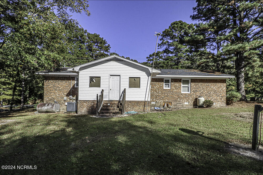 351 Wises Store Road Murfreesboro, NC 27855 - Photo 5 of 32 0006-IMG_8092