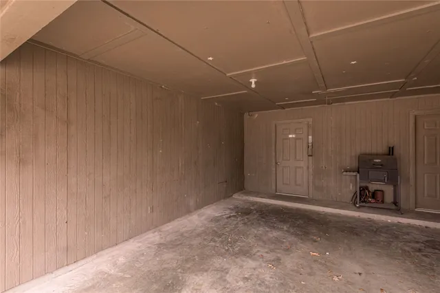 a view of yard with tree s