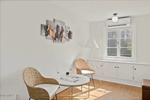 $19,500 | 162 Lake Avenue, Saratoga Springs, NY 12866