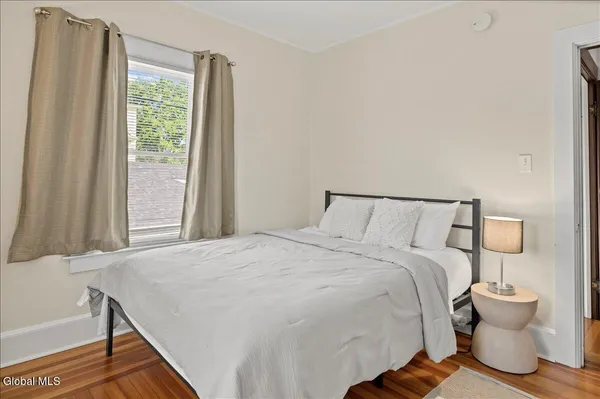 $19,500 | 162 Lake Avenue, Saratoga Springs, NY 12866