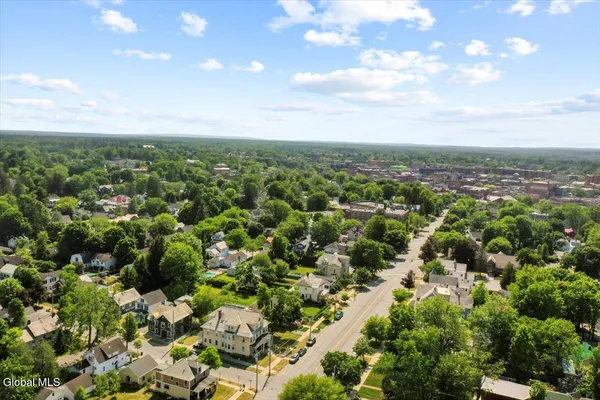 $19,500 | 162 Lake Avenue, Saratoga Springs, NY 12866