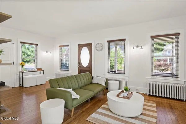 $19,500 | 162 Lake Avenue, Saratoga Springs, NY 12866