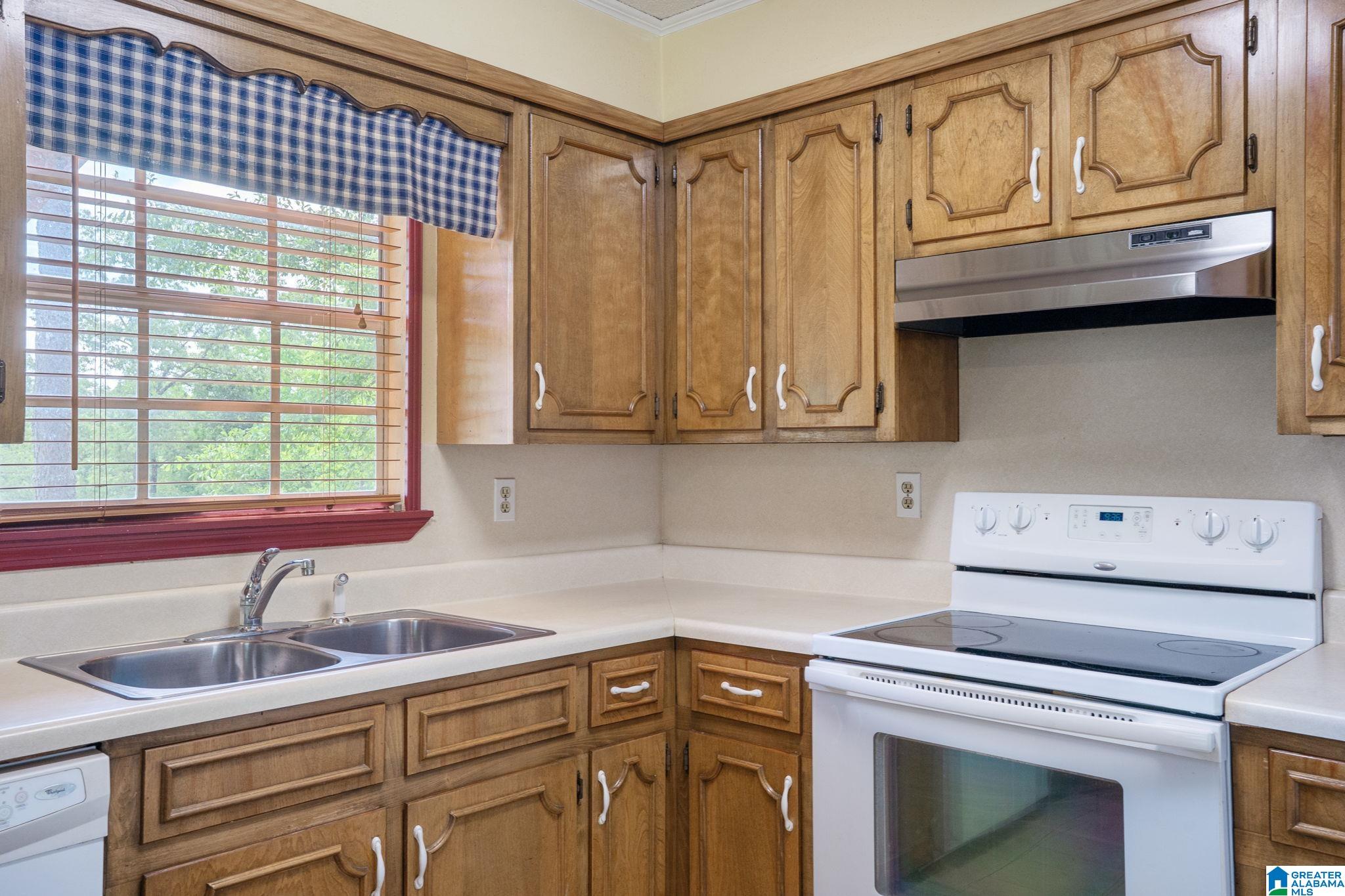 421 16th Street Calera, AL 35040 - Photo 11 of 32