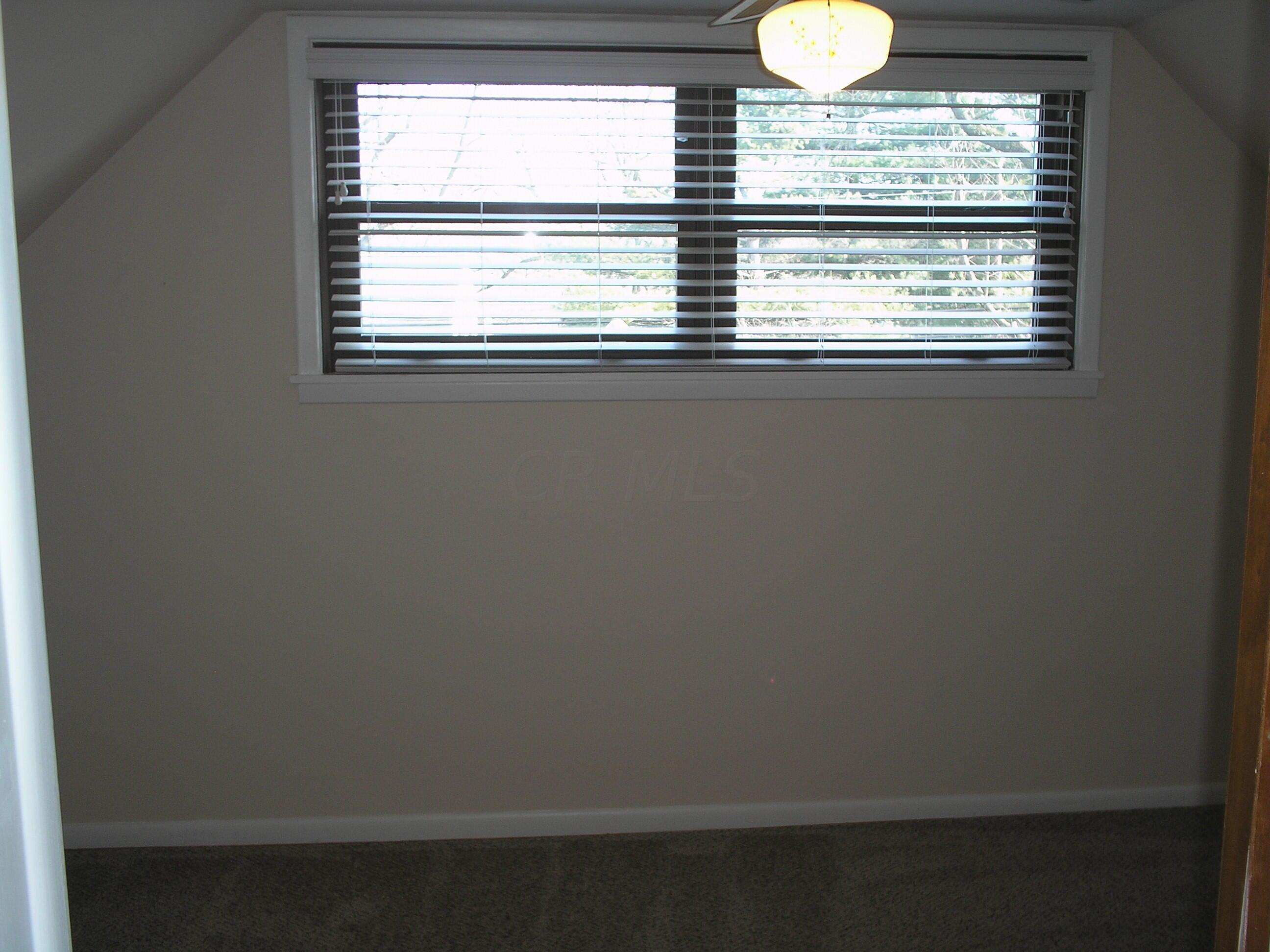 1050 Bernard Road Columbus, OH 43221 - Photo 29 of 39 P2010055