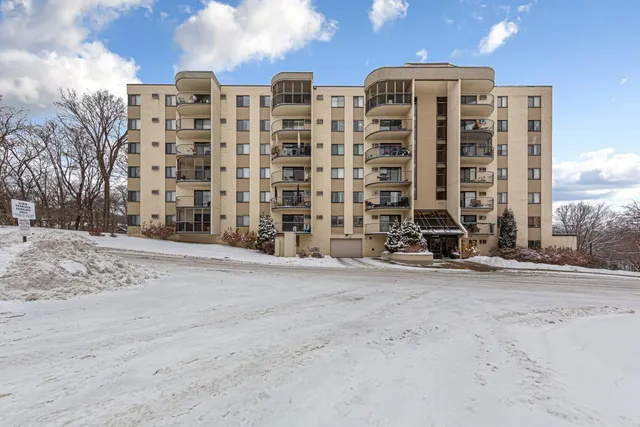 $230,000 | 1111 Elway Street, Unit 609, St. Paul, MN 55116