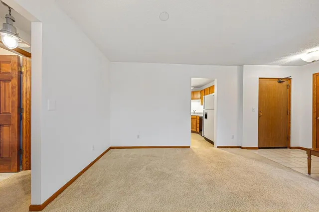 $230,000 | 1111 Elway Street, Unit 609, St. Paul, MN 55116