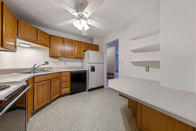 $230,000 | 1111 Elway Street, Unit 609, St. Paul, MN 55116