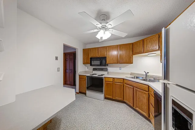 $230,000 | 1111 Elway Street, Unit 609, St. Paul, MN 55116