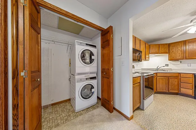 $230,000 | 1111 Elway Street, Unit 609, St. Paul, MN 55116