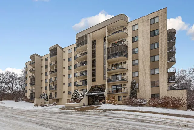 $230,000 | 1111 Elway Street, Unit 609, St. Paul, MN 55116