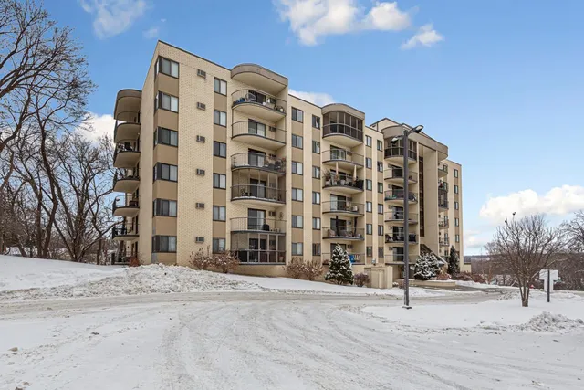 $230,000 | 1111 Elway Street, Unit 609, St. Paul, MN 55116