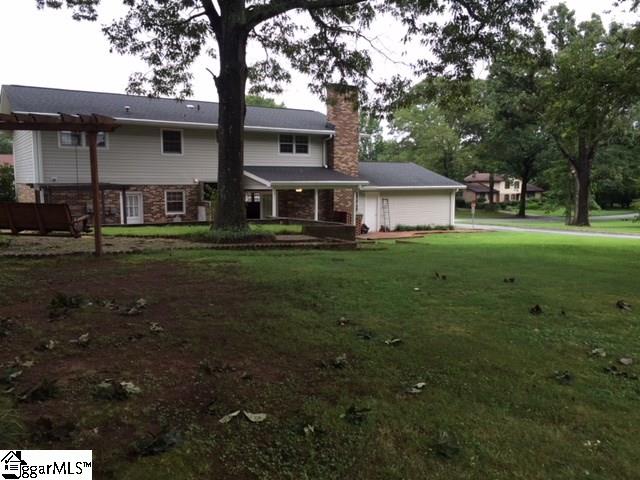 415 Adams Mill Road Mauldin, SC 29662 - Photo 2 of 24