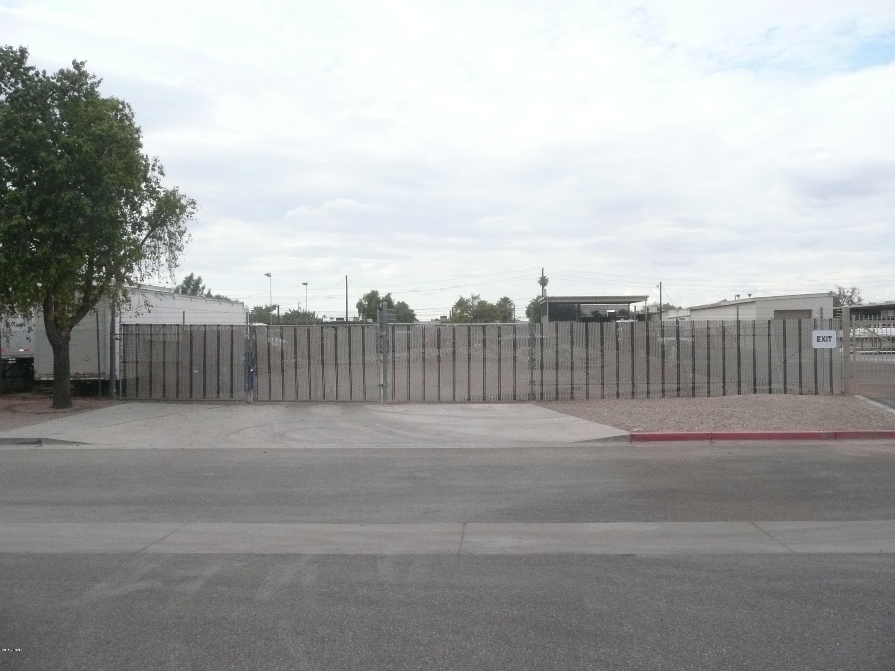 2260 West Shangri-la Road, Unit 35 Phoenix, AZ 85029 - Photo 2 of 4 P1190749