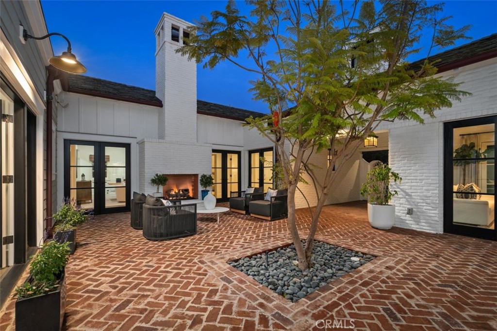 19 Seabreeze Terrace Dana Point, CA 92629 - Photo 2 of 40