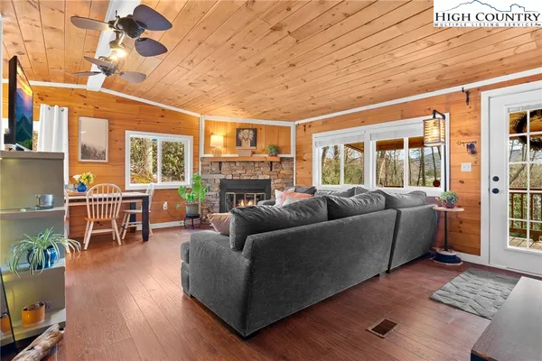 $235,000 | 170 Rourke Ridge Road, Deep Gap, NC 28618