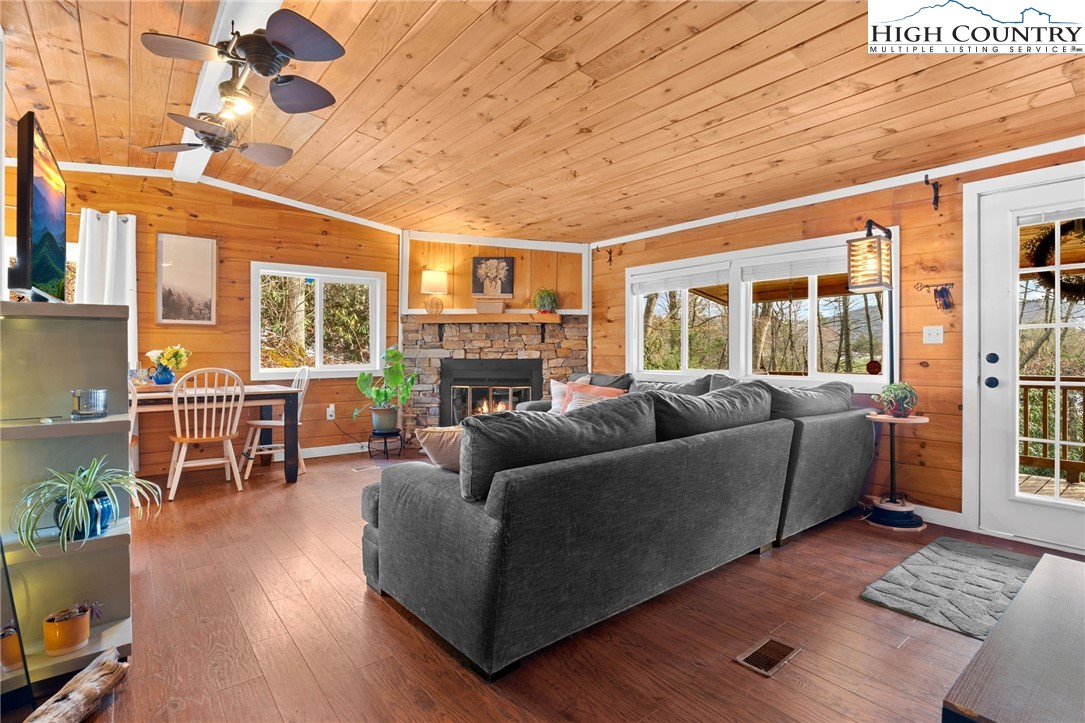 170 Rourke Ridge Road Deep Gap, NC 28618 - Photo 3 of 34