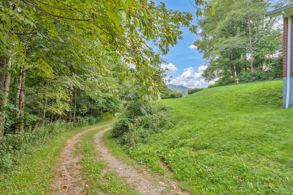 6104 Howard's Creek Road Boone, NC 28607 - Photo 30 of 50 Gallery Image 30