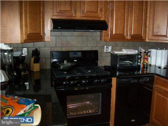 1812 Tomlinson Road Philadelphia, PA 19116 - Photo 5 of 12 Gallery Image 5