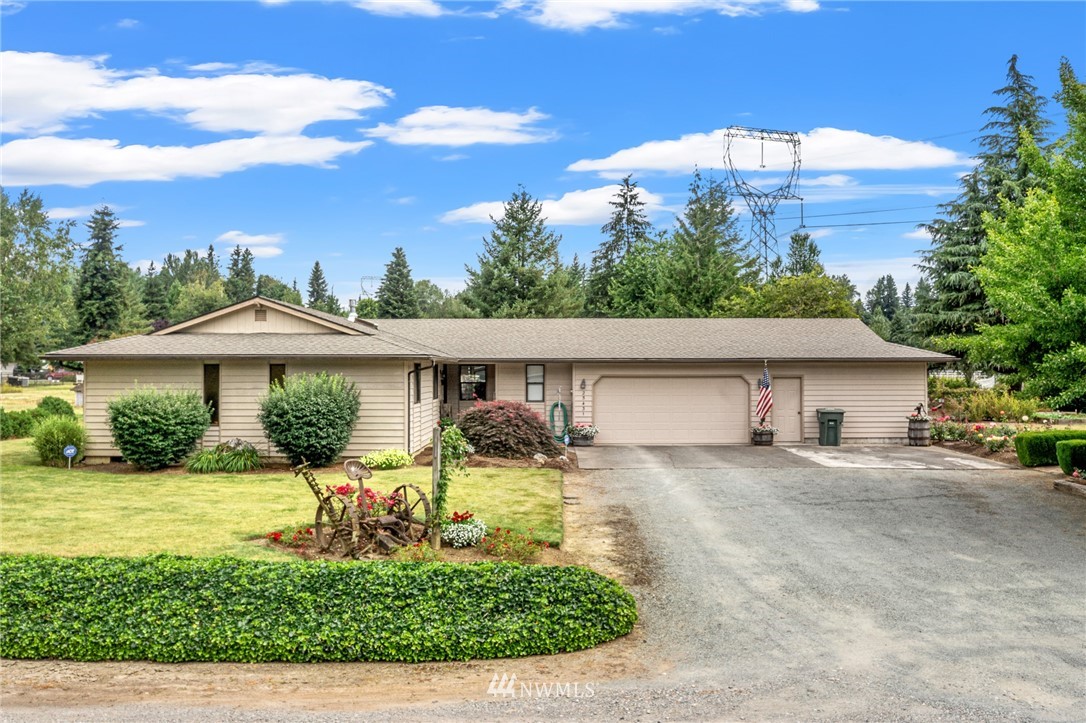 25431 Cromwell Road Monroe, WA 98272 - Photo 1 of 40 a front view of a house with yard patio and green space