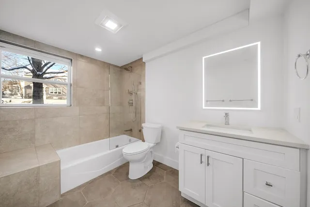 $755,000 | 219 Waverly Road, Unit 219, North Andover, MA 01845