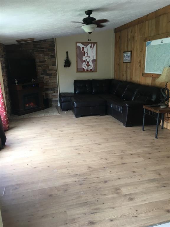 805 North Ridge Road Shelocta, PA 15774 - Photo 6 of 19 Family Room