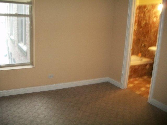 1520 East Marquette Road, Unit 2B Chicago, IL 60637 - Photo 8 of 12